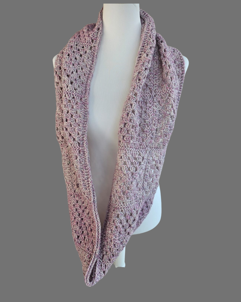 Loop in altrosa aus Grannysquares