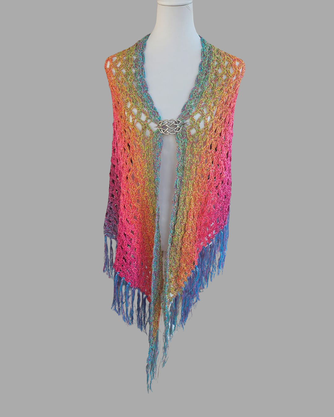 Wunderschönes Dreiecktuch mit Fransen in Regenbogenfarben